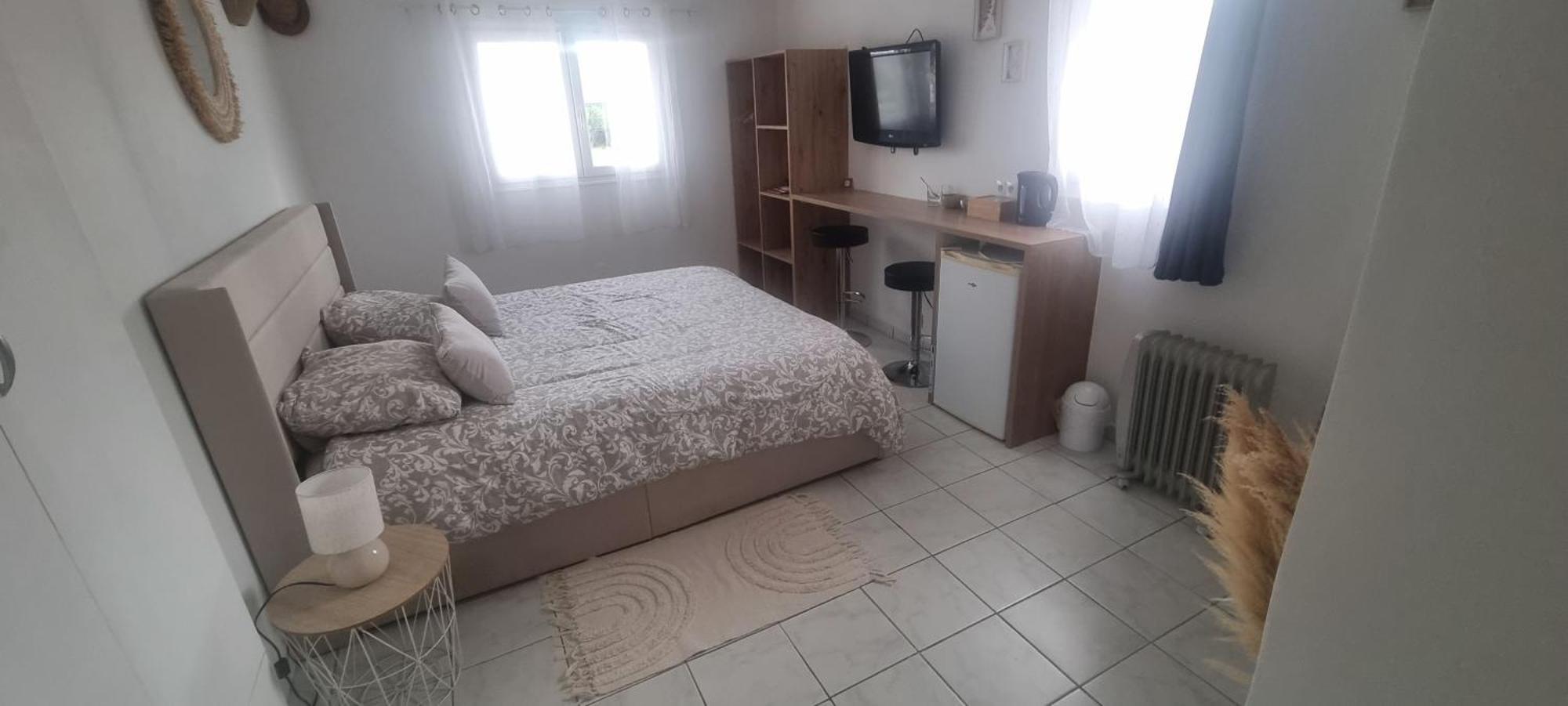 Chambre Face Aux Vignes Vidauban Eksteriør bilde